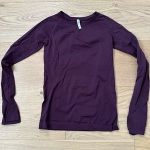 Athleta Momentum long Sleeve Top